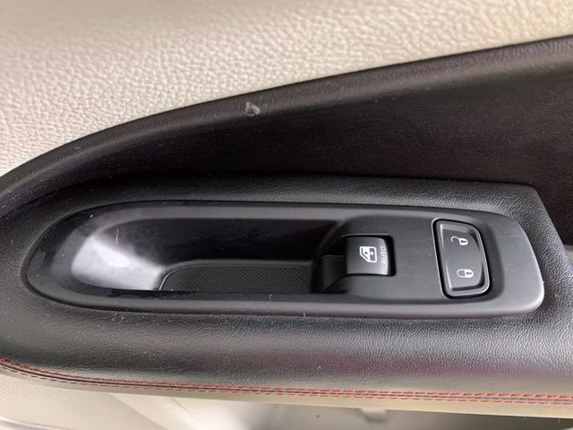 2019 White Clearcoat Jeep Compass Limited 4X4 SUV