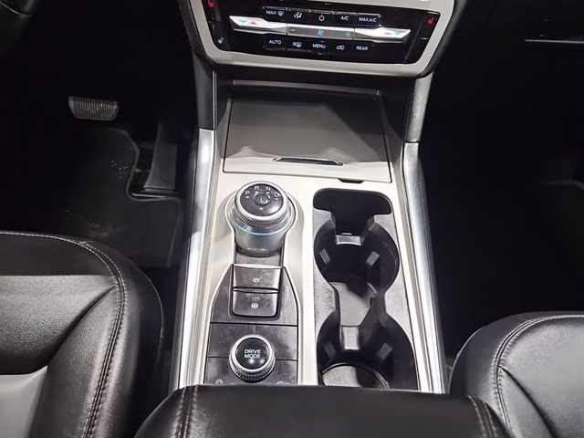 2022 Agate Black Metallic Ford Explorer XLT 4X4 SUV