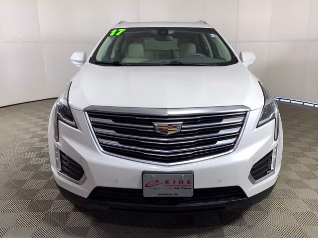 2017 Crystal White Tricoat Cadillac XT5 Premium Luxury AWD SUV