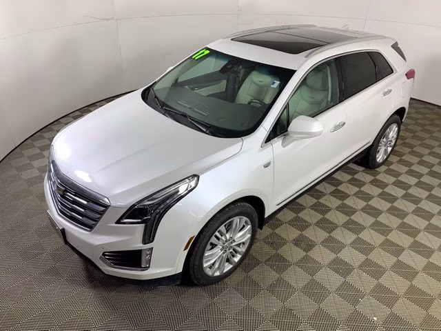 2017 Crystal White Tricoat Cadillac XT5 Premium Luxury AWD SUV