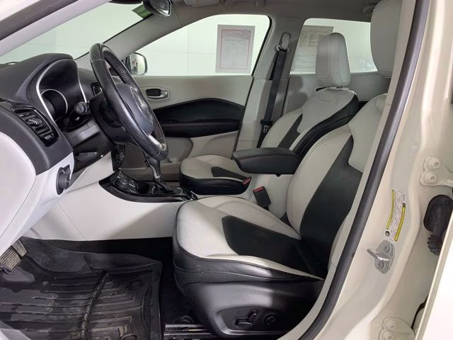 2019 White Clearcoat Jeep Compass Limited 4X4 SUV
