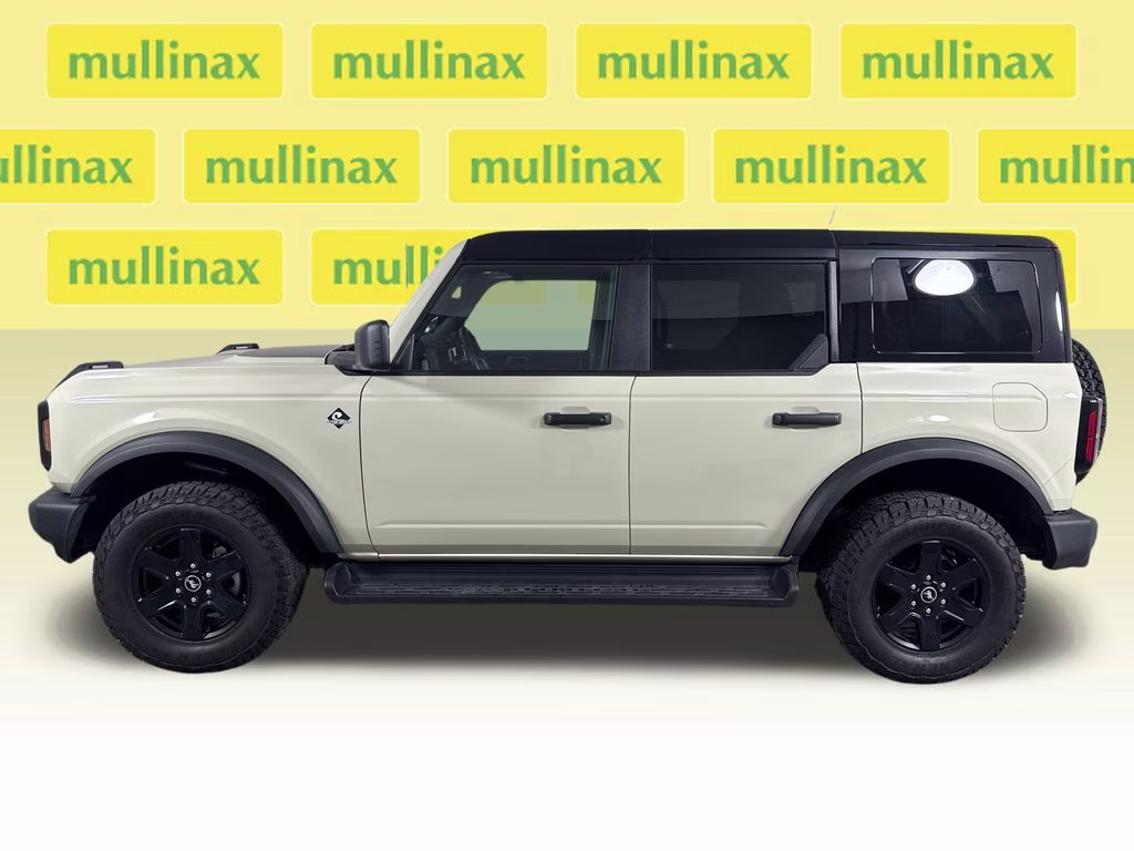 2025 Desert Sand Ford Bronco Outer Banks 4X4 SUV