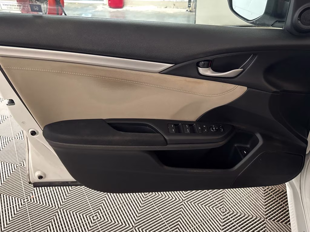 2017 White Orchid Pearl Honda Civic EX FWD Sedan