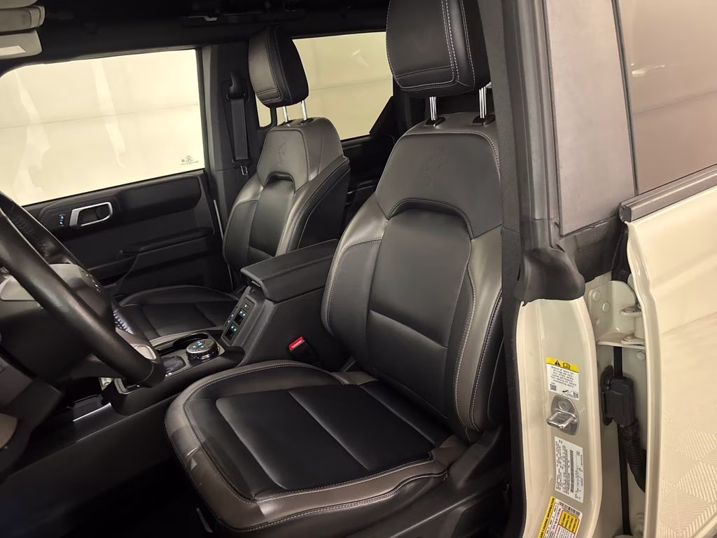 2025 Desert Sand Ford Bronco Outer Banks 4X4 SUV