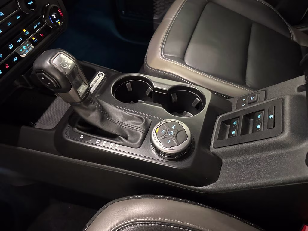 2025 Desert Sand Ford Bronco Outer Banks 4X4 SUV
