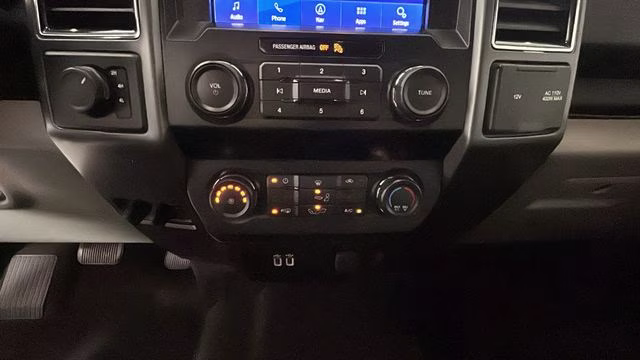 2020 Silver Ford F-150 XLT 4X4 Truck