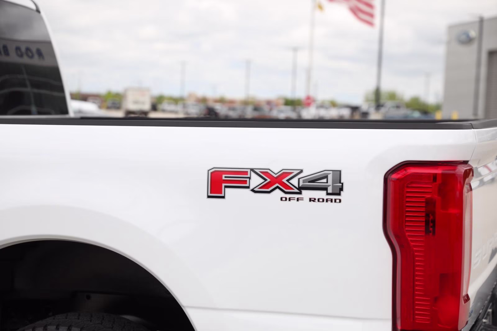 2026 Oxford White Ford Super Duty F-250 SRW XL 4X4 Truck
