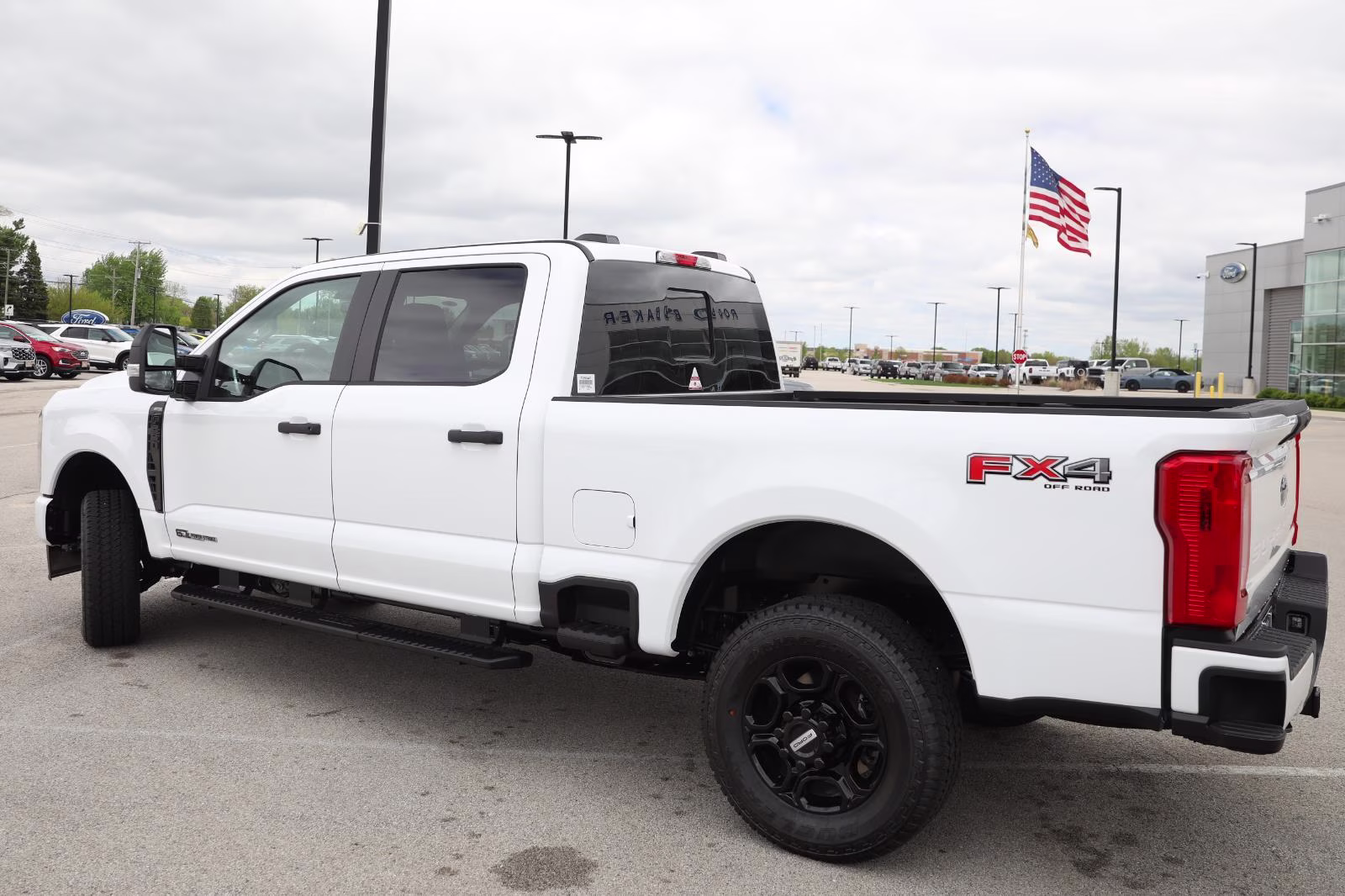 2026 Oxford White Ford Super Duty F-250 SRW XL 4X4 Truck