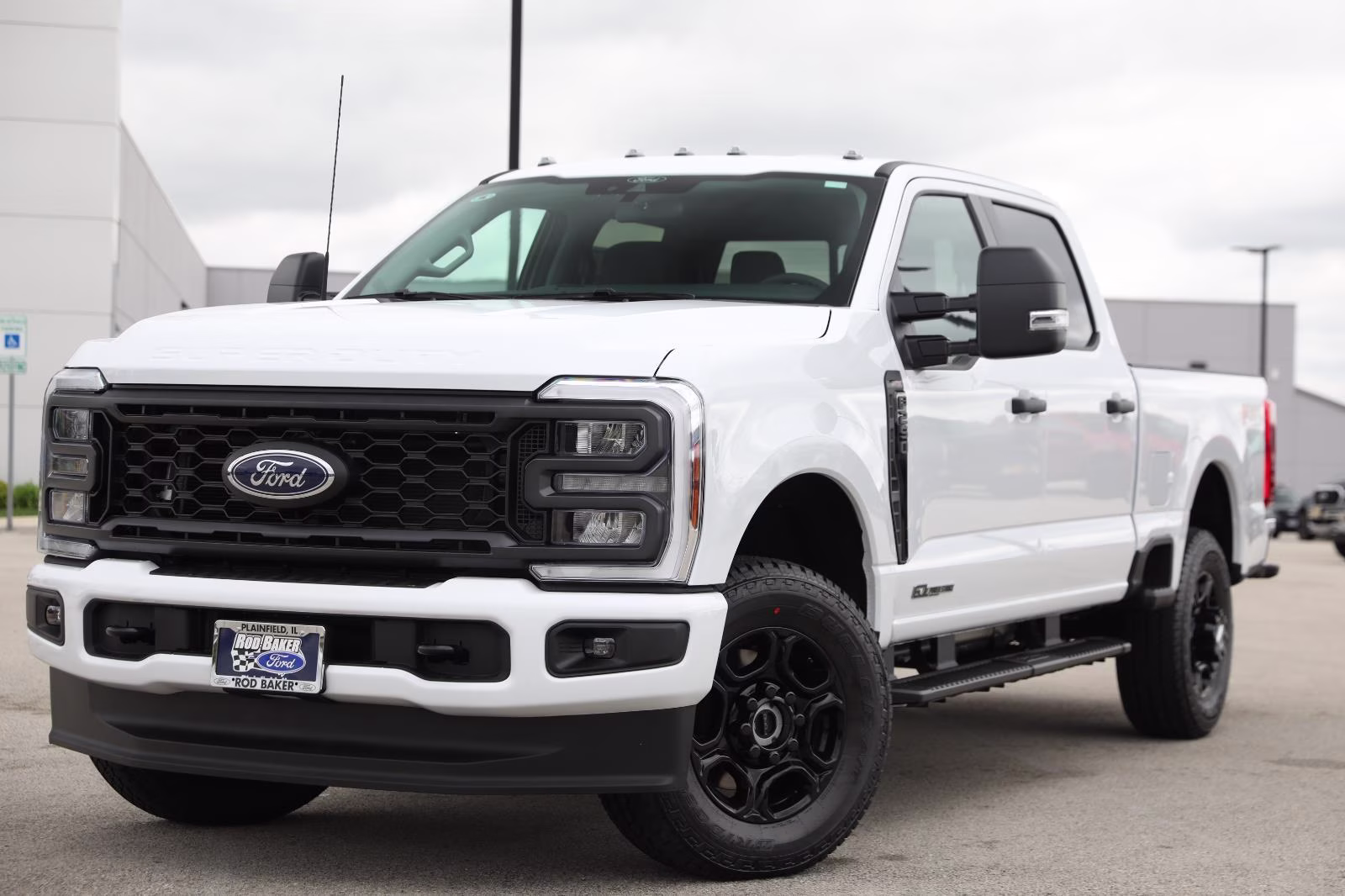 2026 Oxford White Ford Super Duty F-250 SRW XL 4X4 Truck