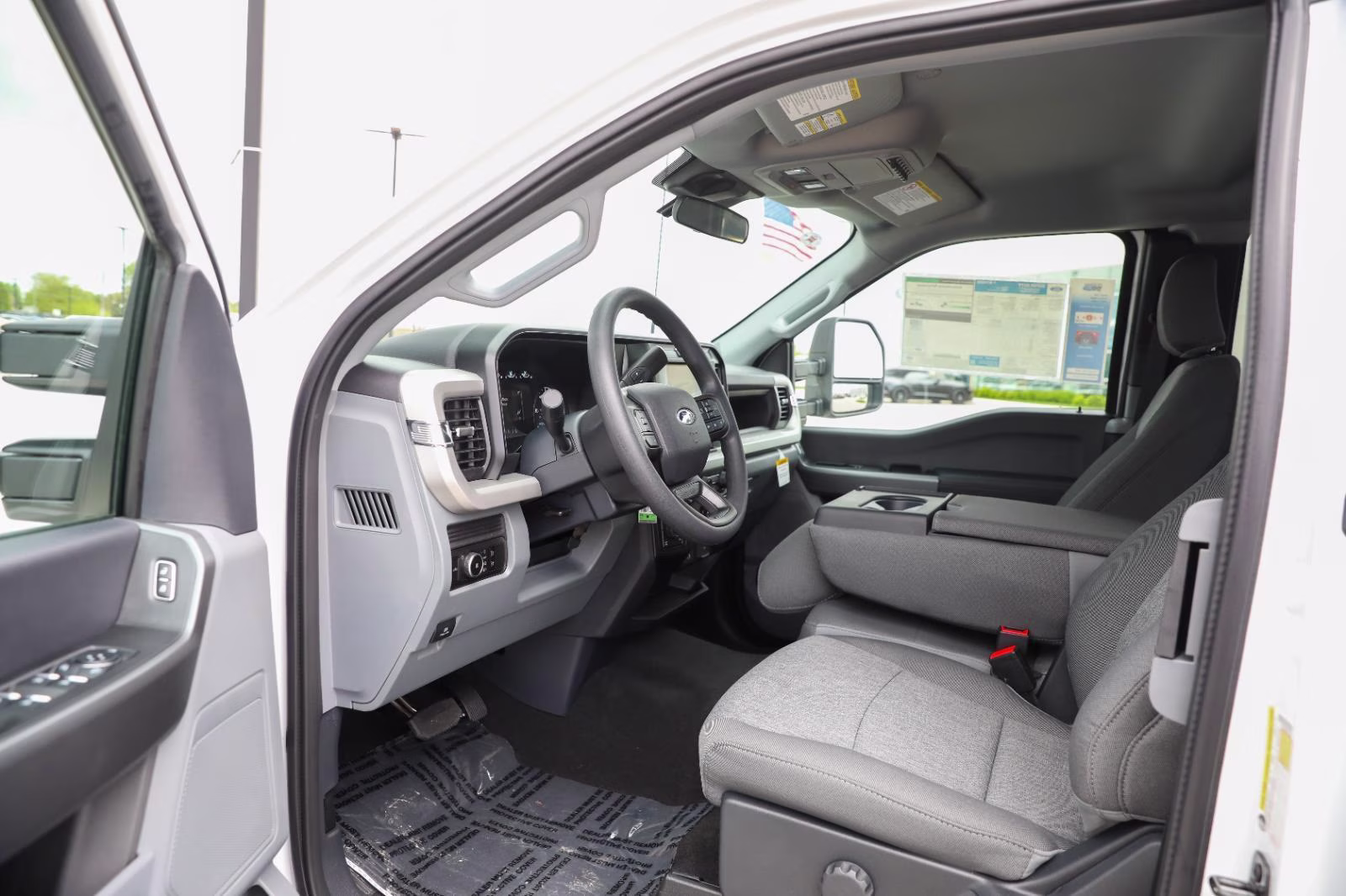 2026 Oxford White Ford Super Duty F-350 SRW XL 4X4 Truck