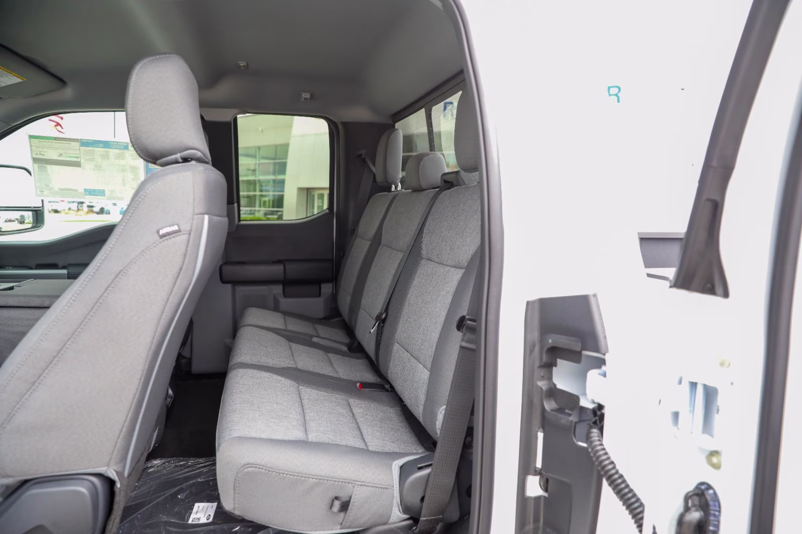 2026 Oxford White Ford Super Duty F-350 SRW XL 4X4 Truck