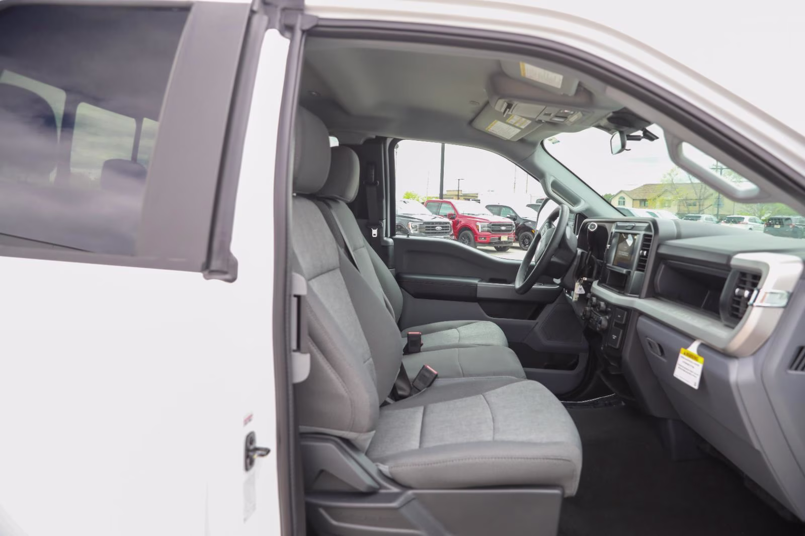 2026 Oxford White Ford Super Duty F-350 SRW XL 4X4 Truck