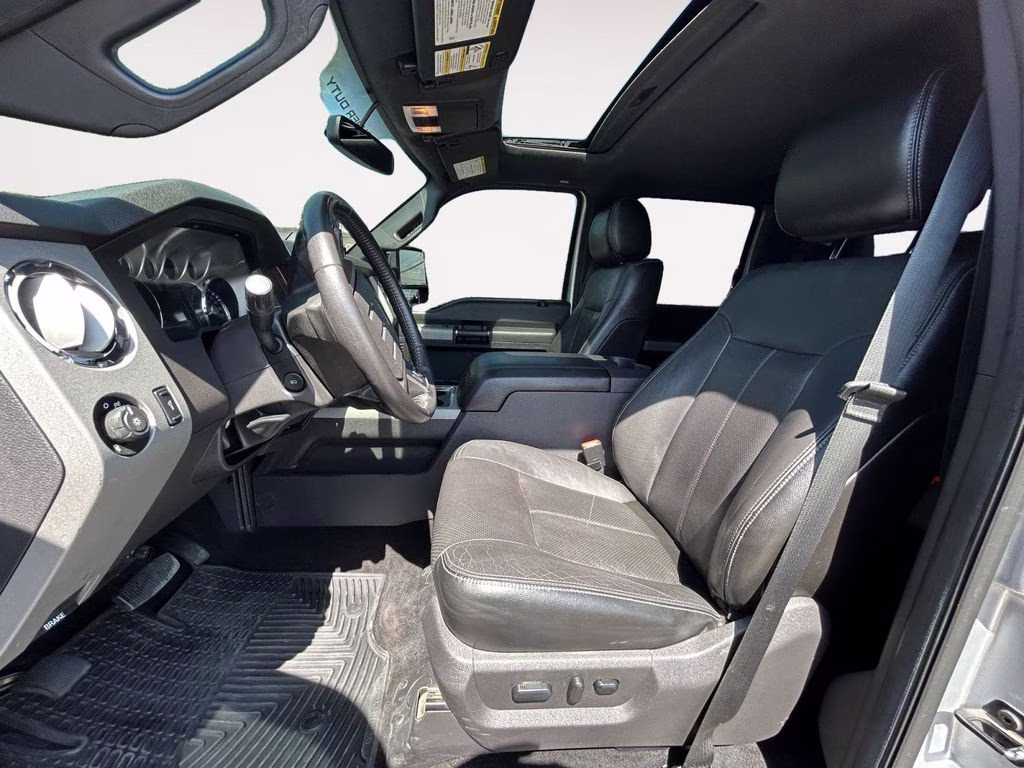 2015 Ingot Silver Ford Super Duty F-350 SRW Lariat 4X4 Truck