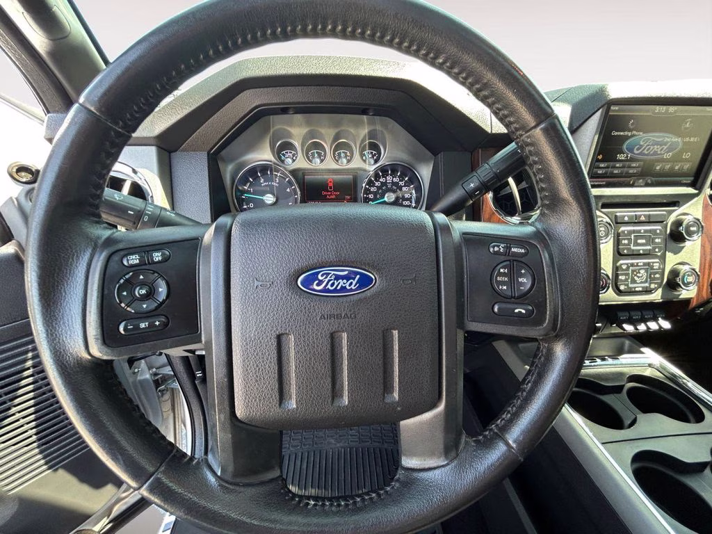 2015 Ingot Silver Ford Super Duty F-350 SRW Lariat 4X4 Truck