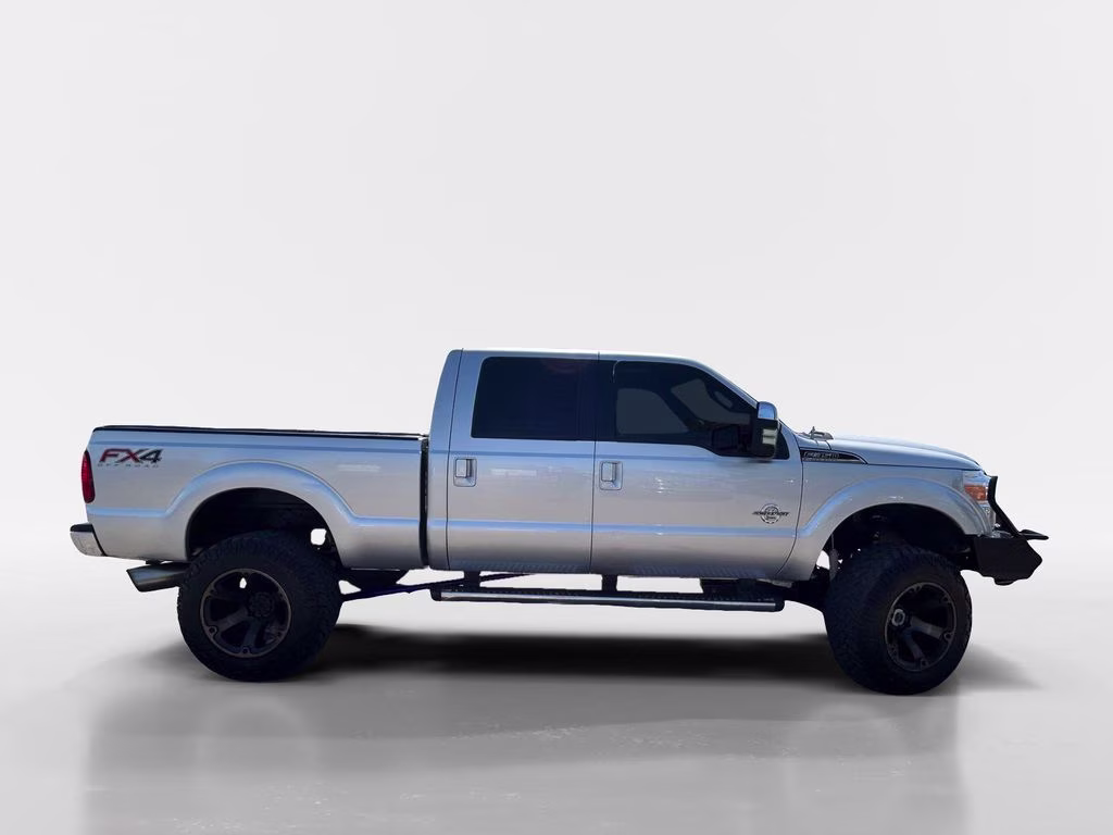 2015 Ingot Silver Ford Super Duty F-350 SRW Lariat 4X4 Truck