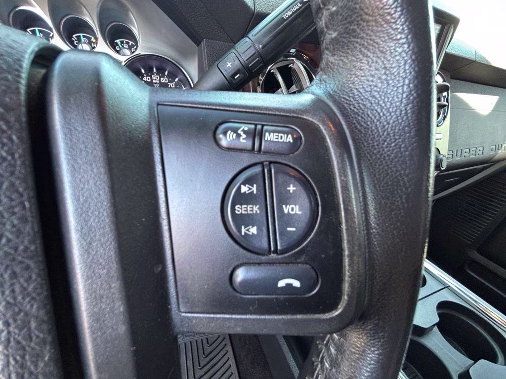 2015 Ingot Silver Ford Super Duty F-350 SRW Lariat 4X4 Truck
