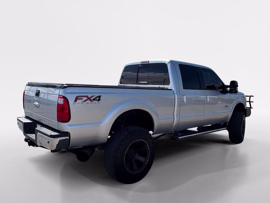 2015 Ingot Silver Ford Super Duty F-350 SRW Lariat 4X4 Truck