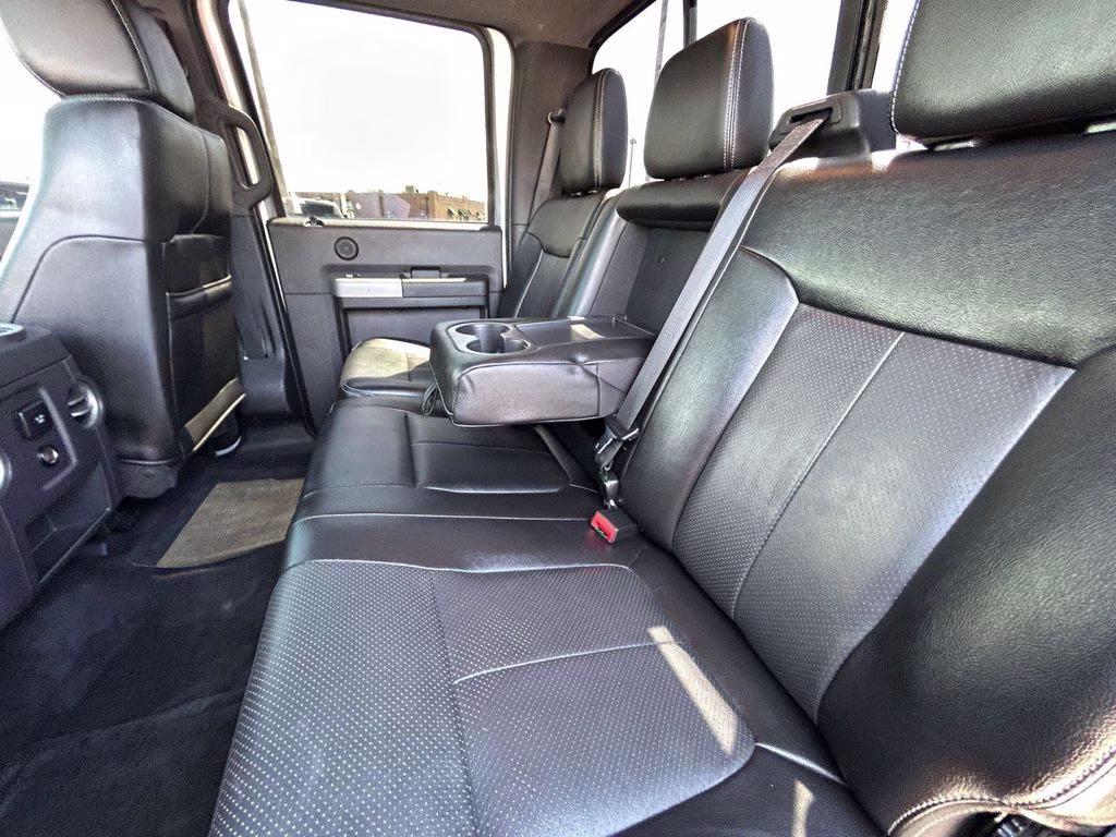 2015 Ingot Silver Ford Super Duty F-350 SRW Lariat 4X4 Truck