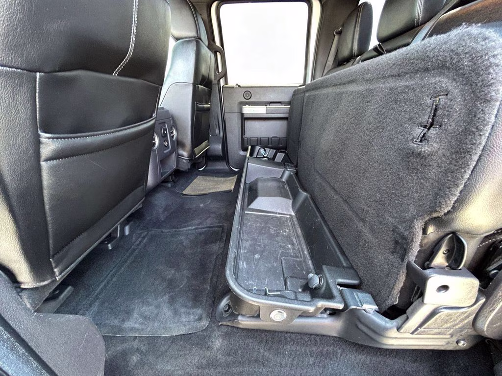 2015 Ingot Silver Ford Super Duty F-350 SRW Lariat 4X4 Truck