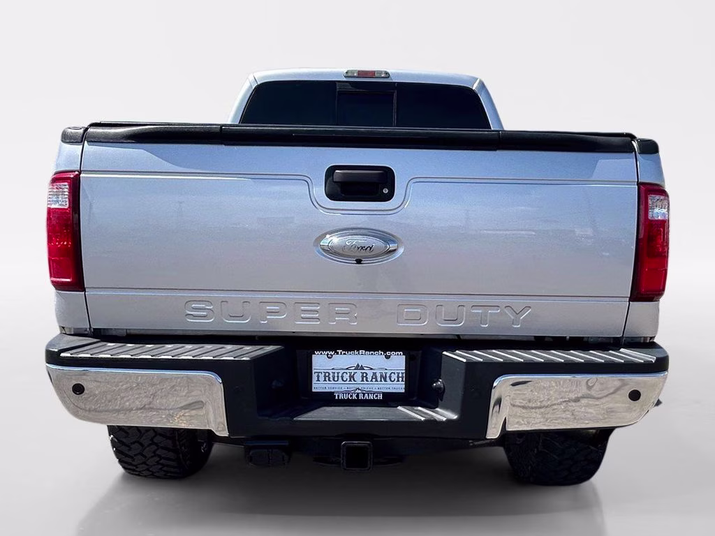 2015 Ingot Silver Ford Super Duty F-350 SRW Lariat 4X4 Truck