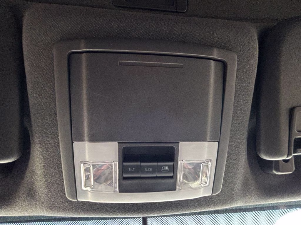 2015 Ingot Silver Ford Super Duty F-350 SRW Lariat 4X4 Truck