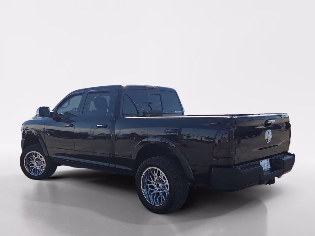 2019 Diamond Black Crystal Pearlcoat Ram 2500 Laramie 4X4 Truck
