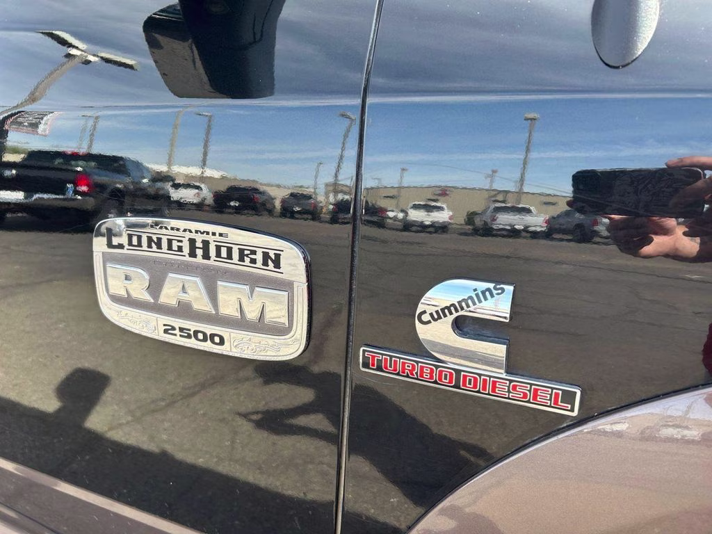 2018 Brilliant Black Crystal Pearlcoat Ram 2500 Laramie Longhorn 4X4 Truck
