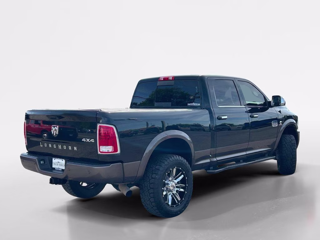2018 Brilliant Black Crystal Pearlcoat Ram 2500 Laramie Longhorn 4X4 Truck