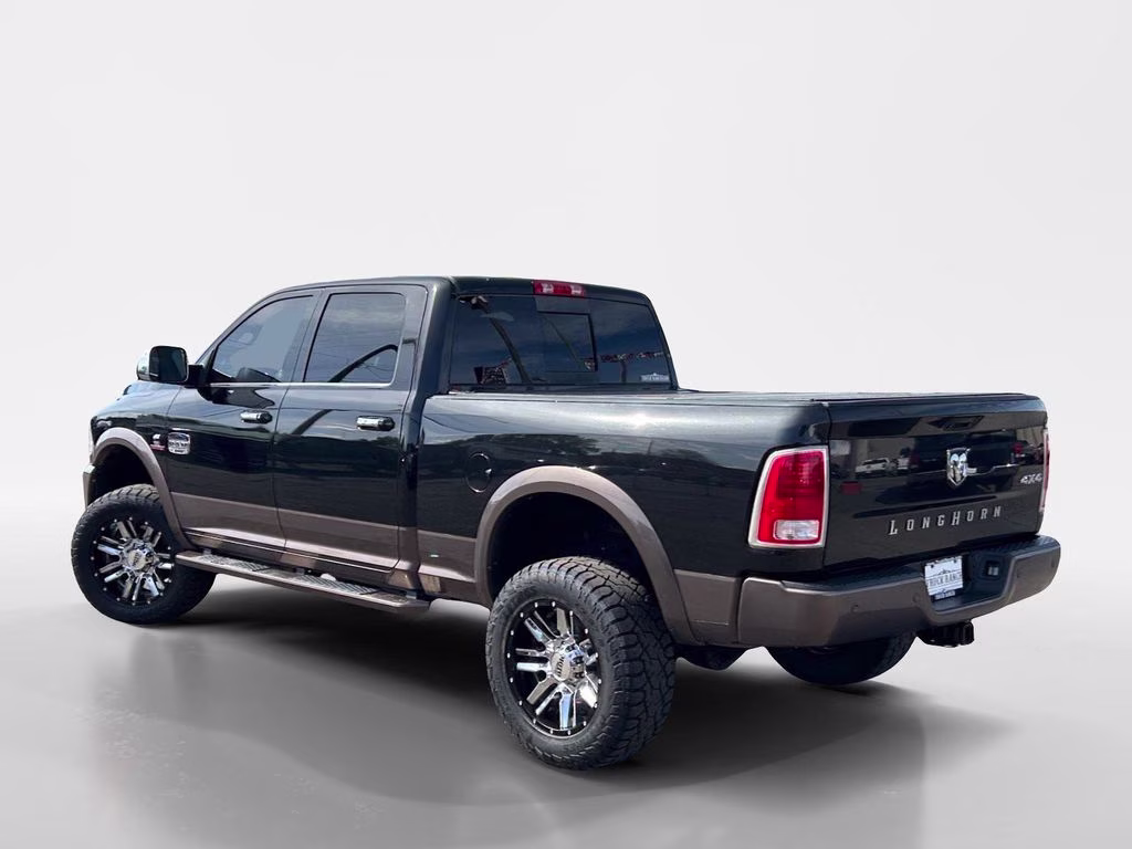2018 Brilliant Black Crystal Pearlcoat Ram 2500 Laramie Longhorn 4X4 Truck