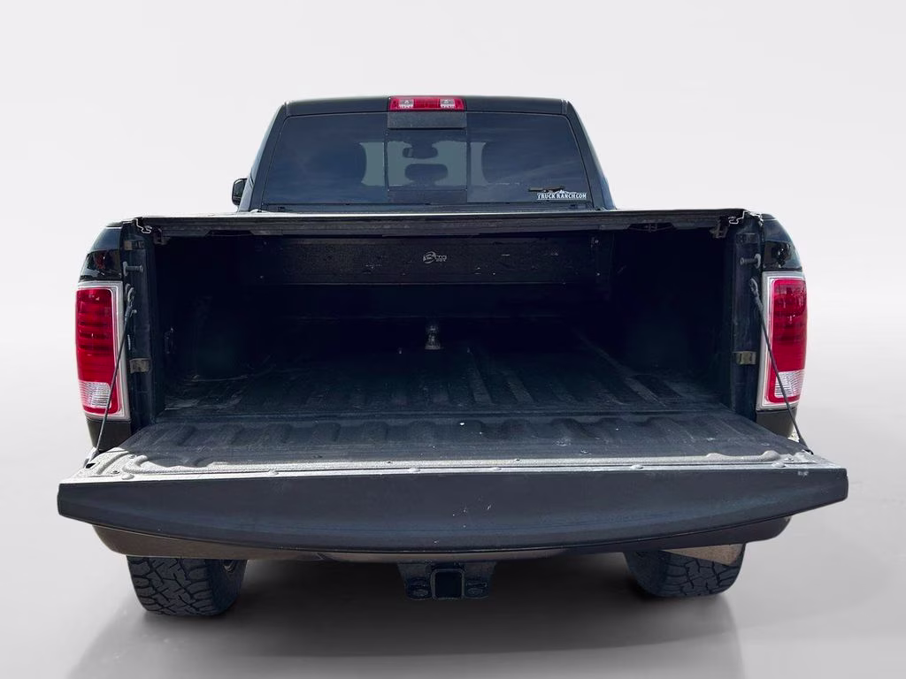 2018 Brilliant Black Crystal Pearlcoat Ram 2500 Laramie Longhorn 4X4 Truck