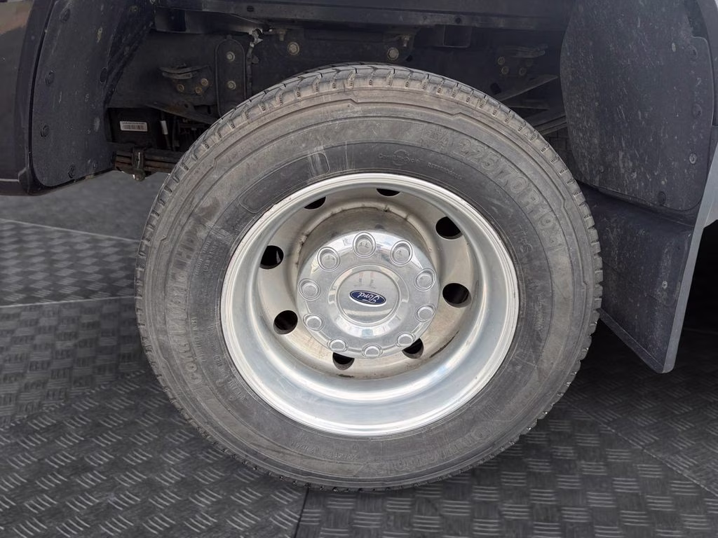 2023 Agate Black Metallic Ford Super Duty F-450 DRW Platinum w/Camper Pkg & Twin Panel Moonroof 4X4 Truck