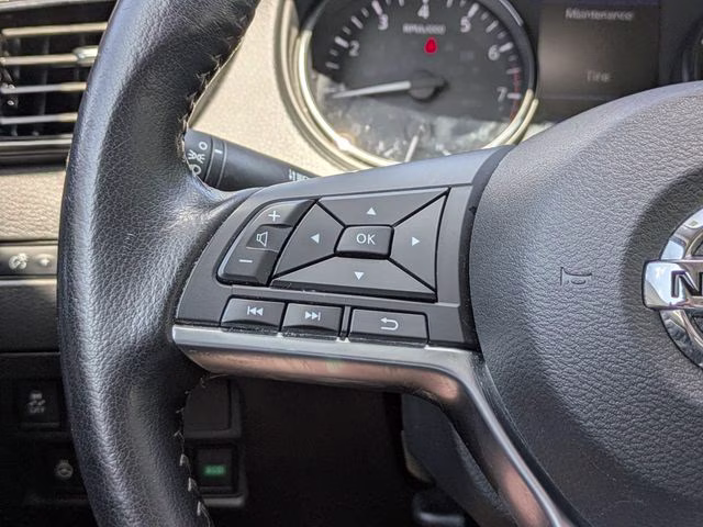 2022 Gun Metallic Nissan Rogue Sport SL FWD SUV