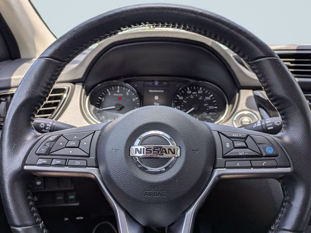 2022 Gun Metallic Nissan Rogue Sport SL FWD SUV