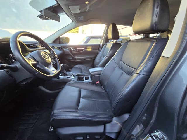 2022 Gun Metallic Nissan Rogue Sport SL FWD SUV
