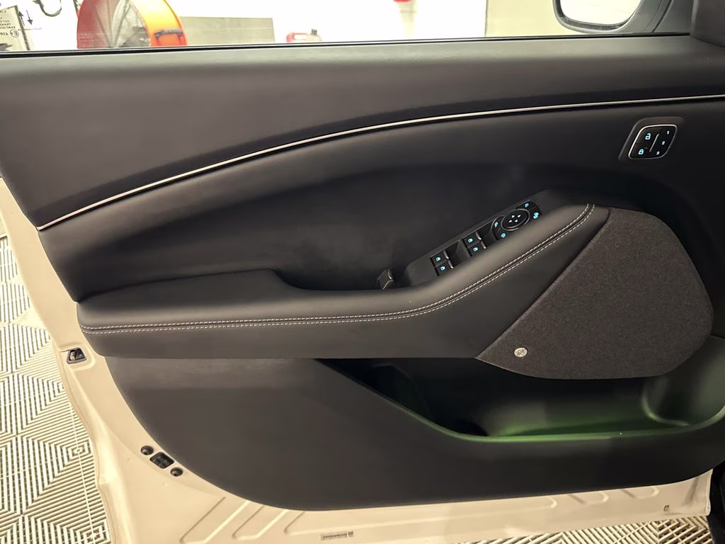 2023 Star White Metallic Tri-Coat Ford Mustang Mach-E Premium AWD SUV