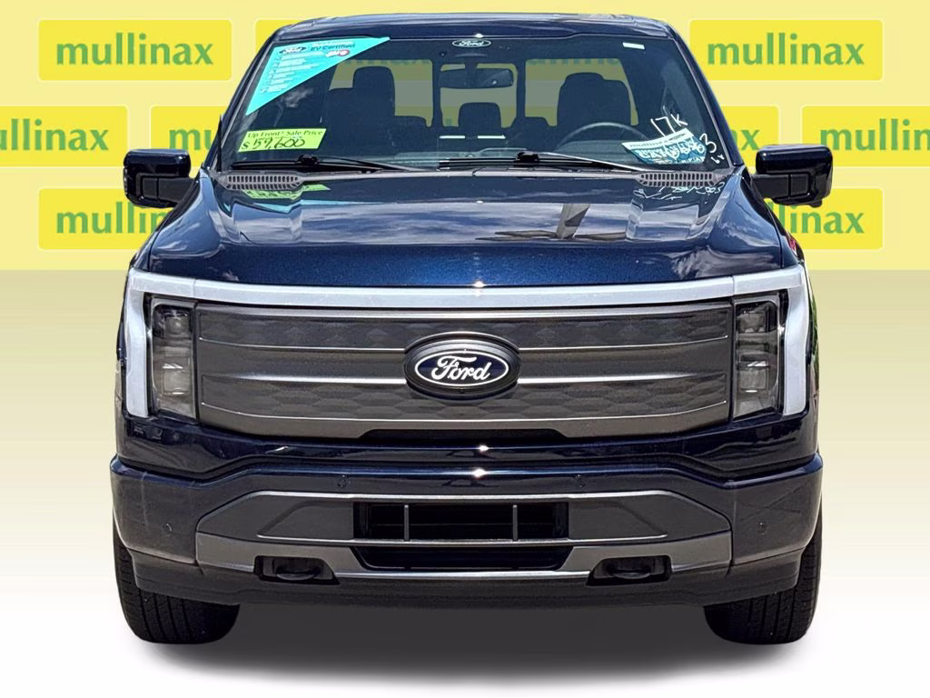 2025 Antimatter Blue Metallic Ford F-150 Lightning Lariat AWD Truck