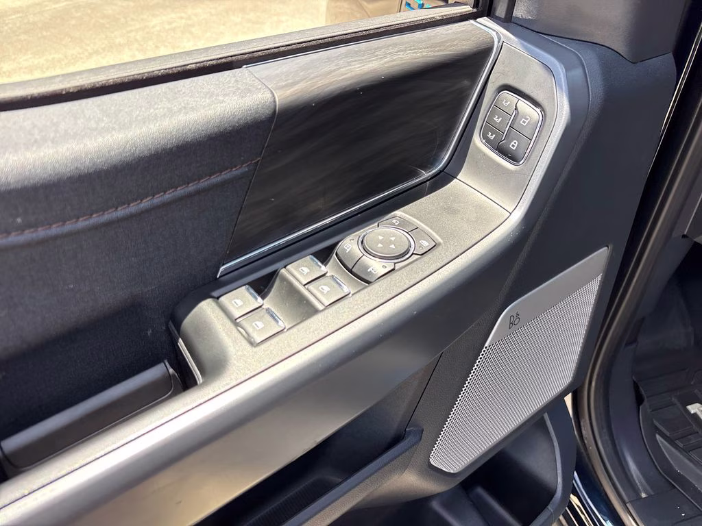 2025 Antimatter Blue Metallic Ford F-150 Lightning Lariat AWD Truck
