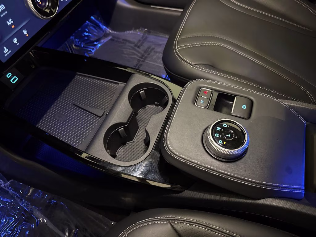 2023 Star White Metallic Tri-Coat Ford Mustang Mach-E Premium AWD SUV