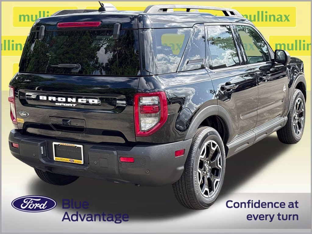 2025 Shadow Black Ford Bronco Sport Outer Banks 4X4 SUV