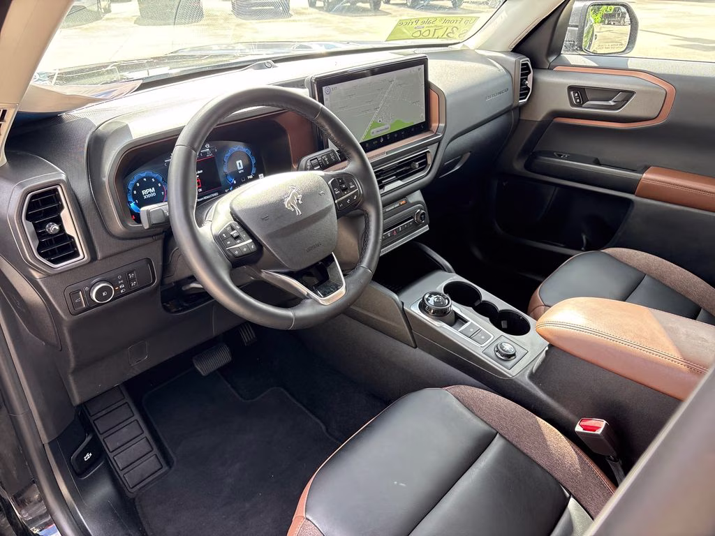 2025 Shadow Black Ford Bronco Sport Outer Banks 4X4 SUV