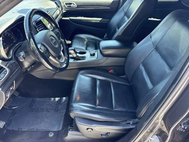 2019 Granite Crystal Metallic Clearcoat Jeep Grand Cherokee Limited 4X4 SUV
