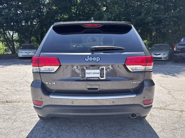 2019 Granite Crystal Metallic Clearcoat Jeep Grand Cherokee Limited 4X4 SUV