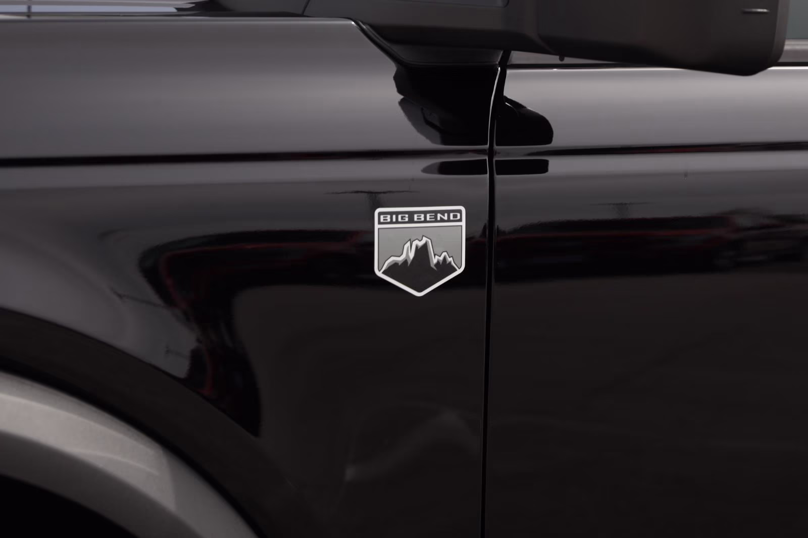 2026 Shadow Black Ford Bronco Big Bend 4X4 SUV