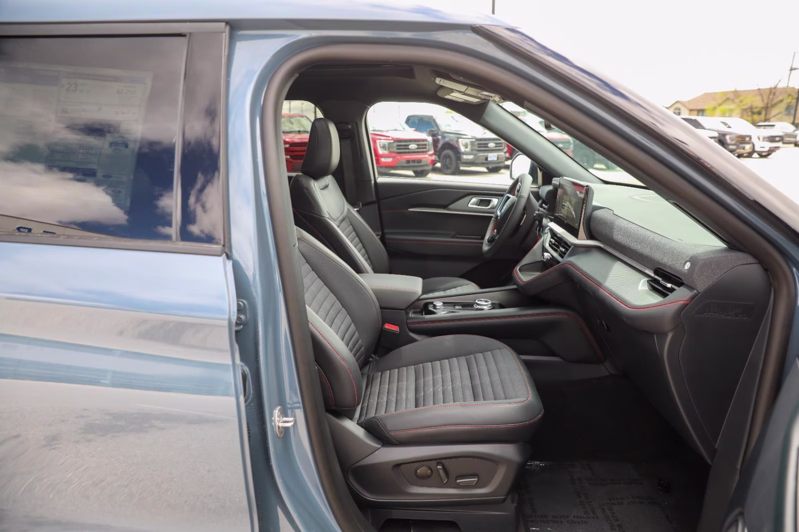 2026 Vapor Blue Metallic Ford Explorer ST-Line 4X4 SUV