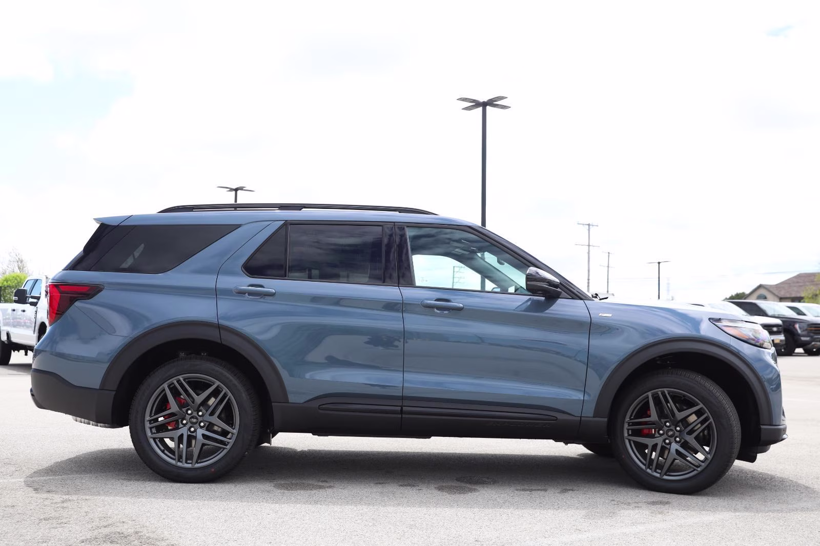 2026 Vapor Blue Metallic Ford Explorer ST-Line 4X4 SUV