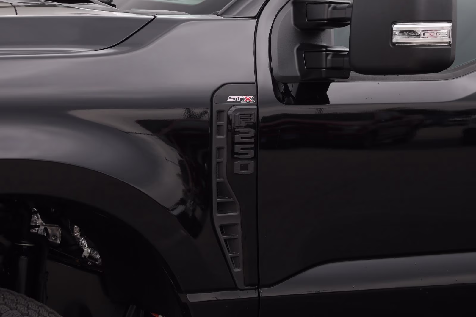 2026 Agate Black Metallic Ford Super Duty F-250 SRW XL 4X4 Truck