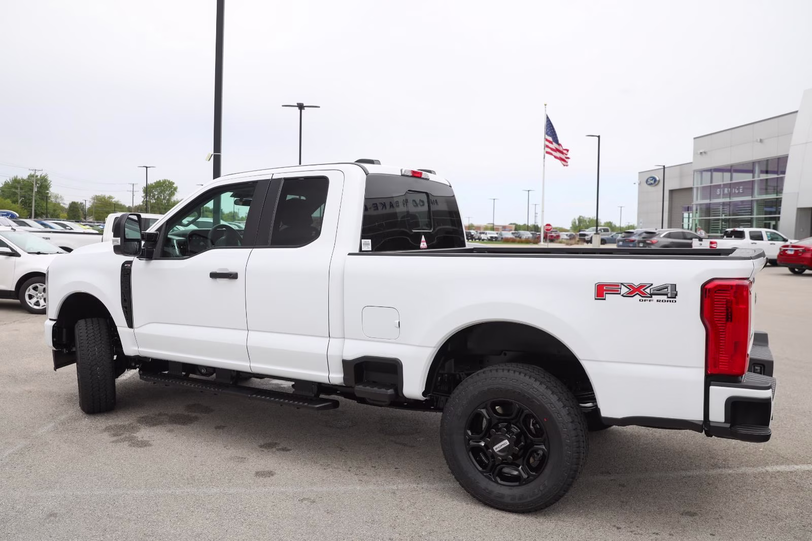 2026 Oxford White Ford Super Duty F-250 SRW XL 4X4 Truck