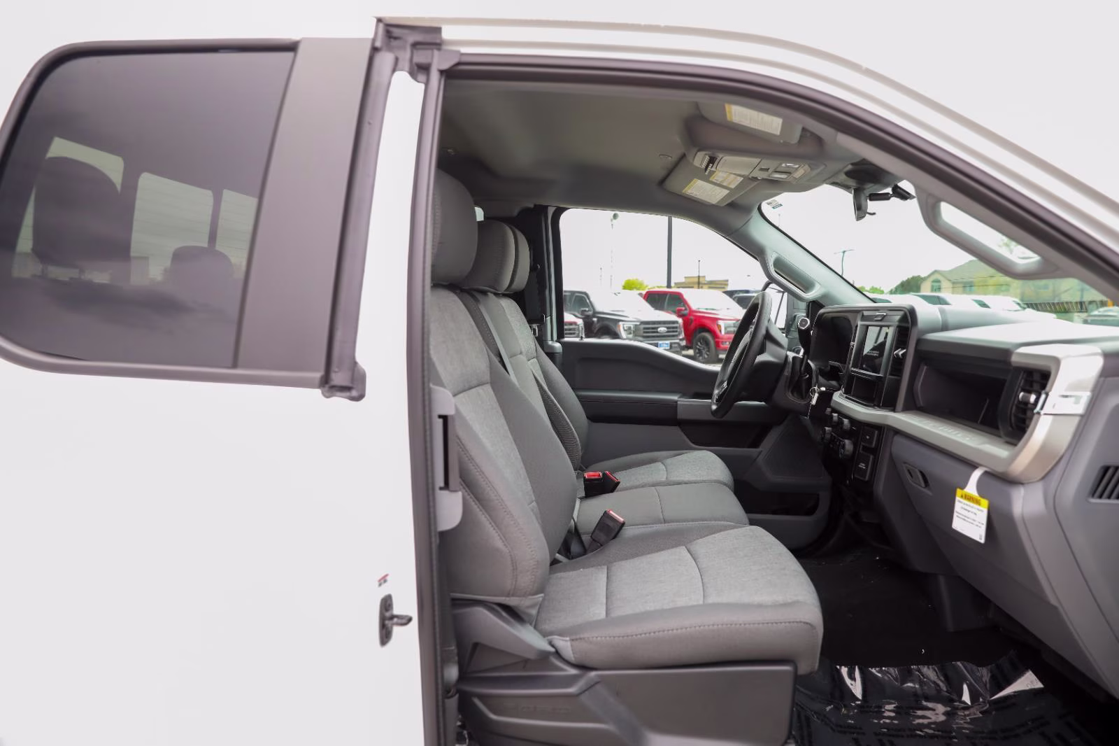 2026 Oxford White Ford Super Duty F-250 SRW XL 4X4 Truck
