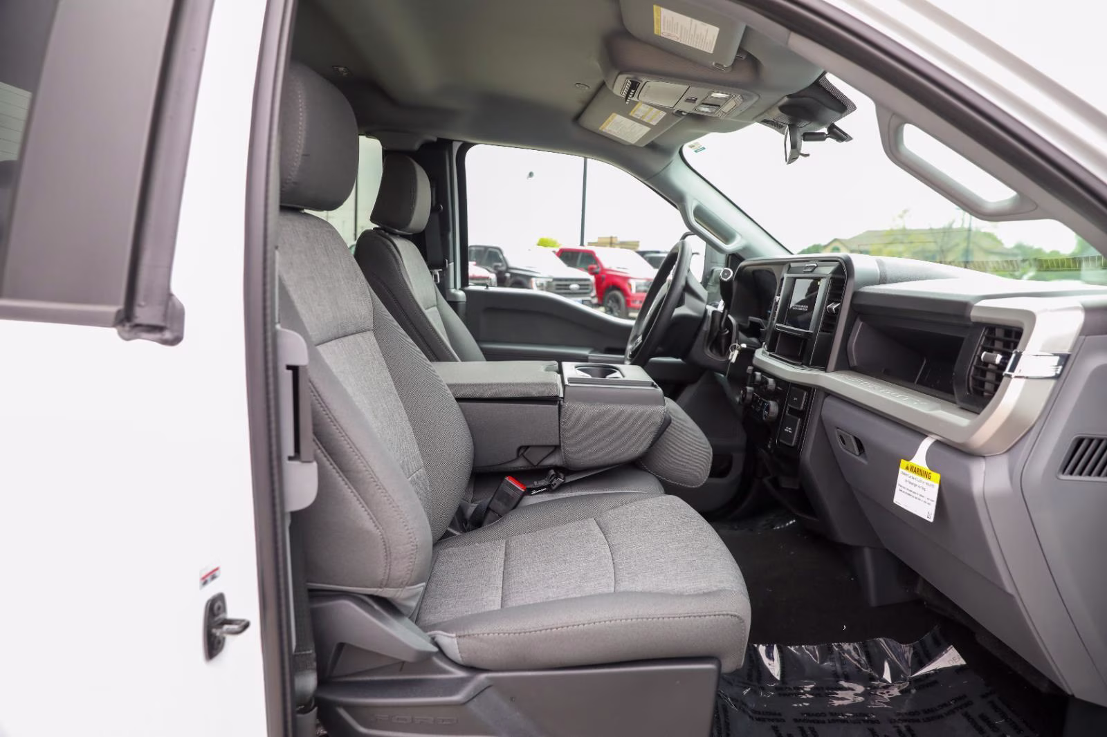 2026 Oxford White Ford Super Duty F-250 SRW XL 4X4 Truck