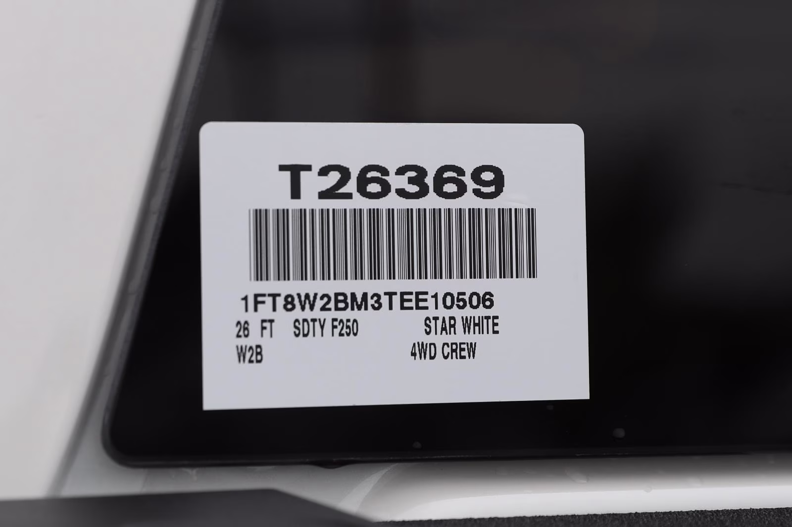 2026 Star White Metallic Tri-Coat Ford Super Duty F-250 SRW LARIAT 4X4 Truck
